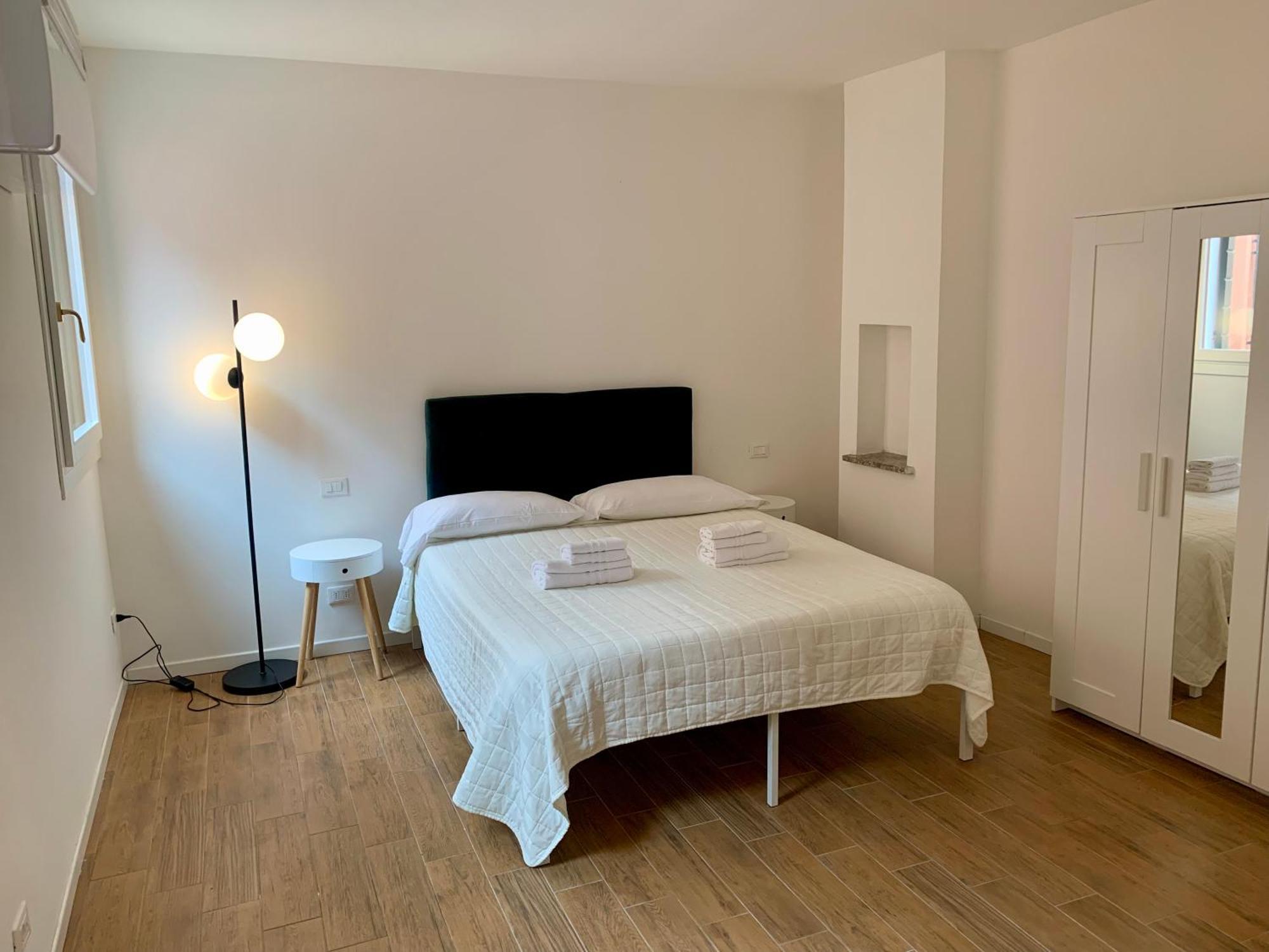 Appartamento Con Cortile Veneza Exterior foto